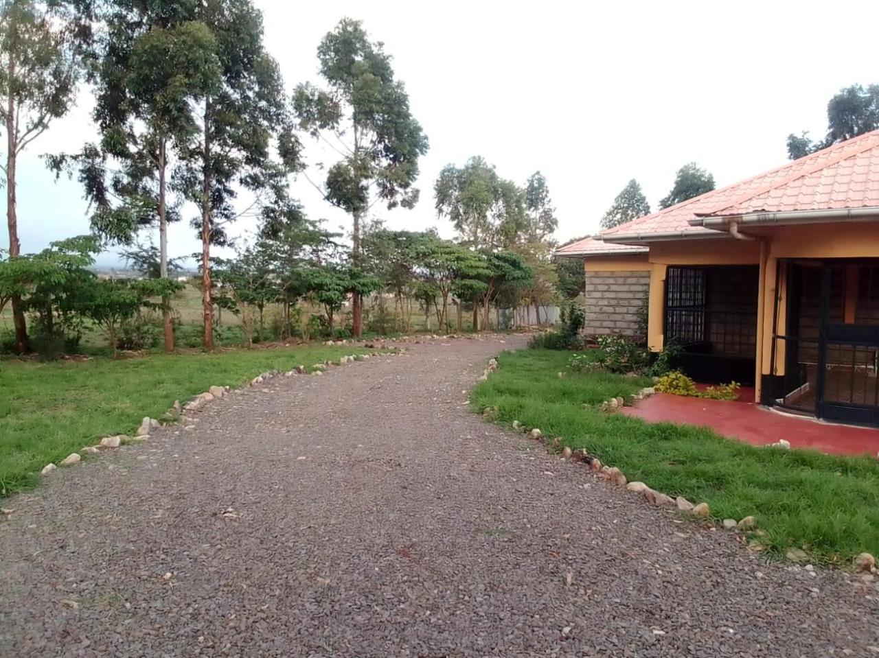 Narok Esniko Villa מראה חיצוני תמונה